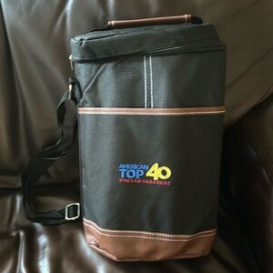 NWOT American Top 40 Wine / Bottle Carrier 2 Pack